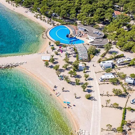 Resort Beach Villa بيت للعطل شيبينيك